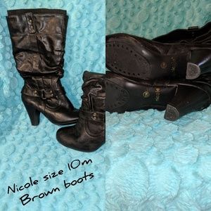 Brown boots